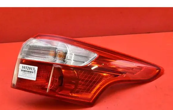 Ford Focus Rear/tail lights BM51-13404-G