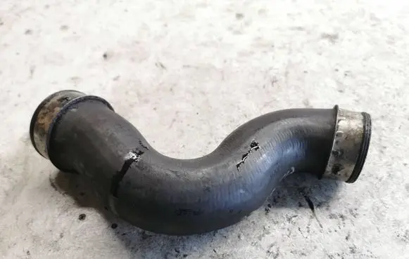 Intercooler hose/pipe