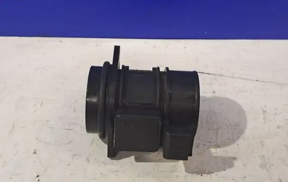 Volvo S40, V40 Mass air flow meter 30887504