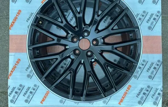 Audi SQ7 R20 alloy rim 4M0601025DQ 4M0601025DR