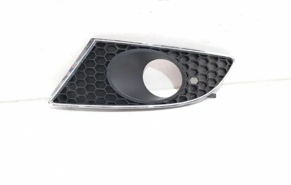 Seat Leon (1P) Quarter panel pressure vent 1P0853665A