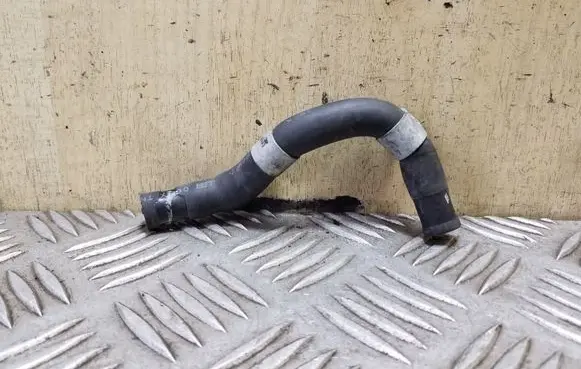 Nissan Qashqai Engine coolant pipe/hose