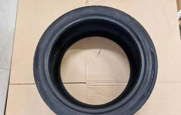 Mercedes-Benz GLK (X204) R20 summer tire 