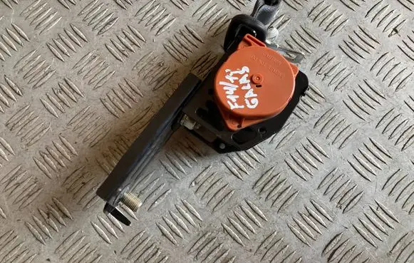 Subaru Forester SJ Middle seatbelt (rear) 
