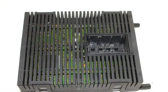 BMW X3 E83 Light module LCM 3413318
