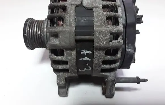 Audi A1 Generator/alternator 03L903023K
