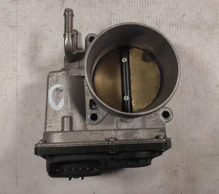 Toyota Camry Throttle valve 220300P050