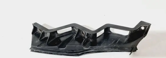 Volkswagen PASSAT B6 Front bumper mounting bracket 3C0807890