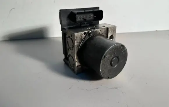 BMW 5 E60 E61 ABS Pump 6769707 6769709
