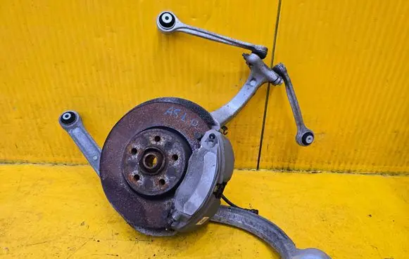 Audi A5 Front wheel hub 8W0407241F 8W0407559