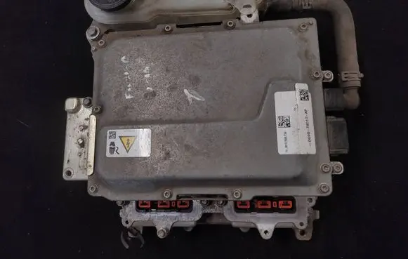 Ford Fusion II Voltage converter inverter DG987B012AP