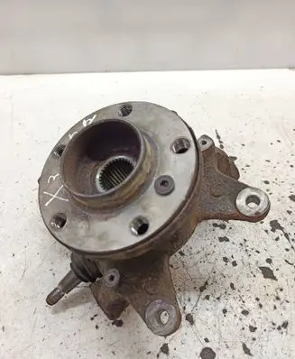 BMW X3 E83 Front wheel hub