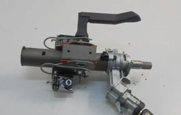 Opel Zafira B Steering rack mechanical part 2421430