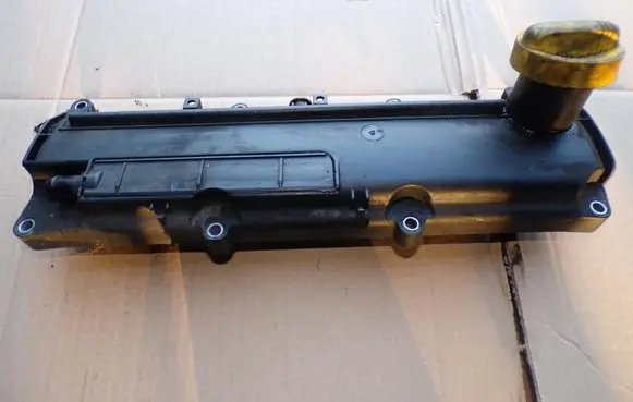 Renault Kangoo II Rocker cam cover 8200608952