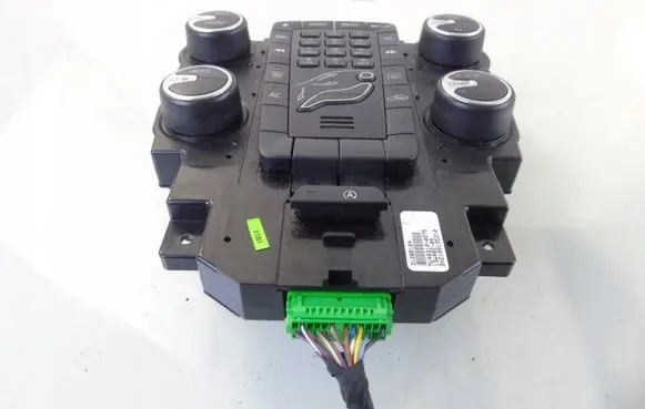 Volvo V40 Climate control unit 31288104