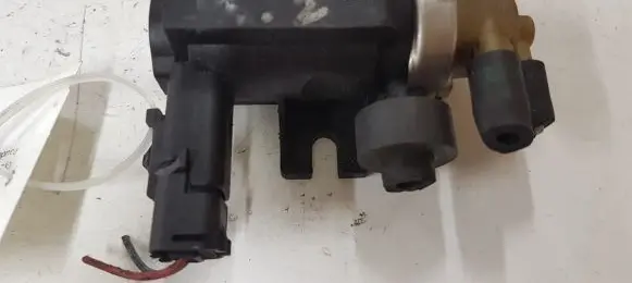 Peugeot 407 Turbo solenoid valve 70163300 9661960380