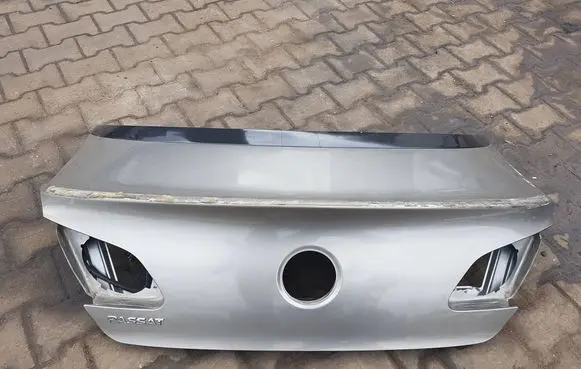 Volkswagen PASSAT CC Truck tailgate 