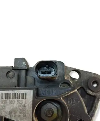 Volkswagen Golf IV Generator/alternator 038903023L 0124325001