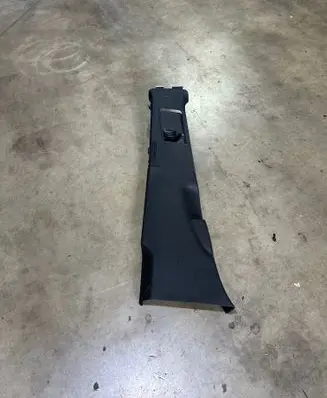 Audi Q7 4L (B) pillar trim (top) 4L0867293