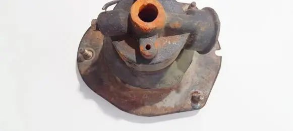 Coil spring mount