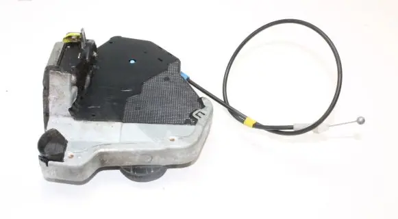 Toyota Auris 150 Coupe door lock (next to the handle) 
