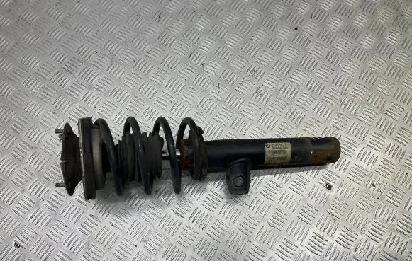 BMW 5 E60 E61 Front shock absorber with coil spring 6772219 E60V009BX
