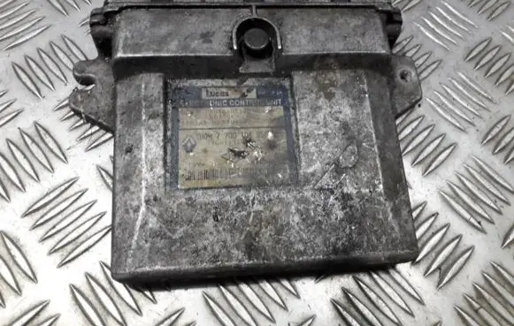 Renault Scenic I Engine control unit/module h0m7700104956 hom7700104956