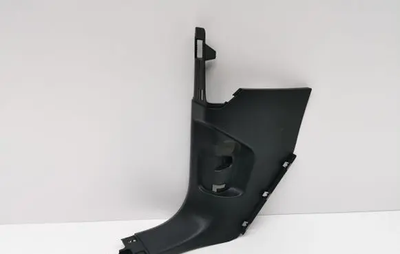 Volkswagen Touareg III Other sill/pillar trim element 761863483
