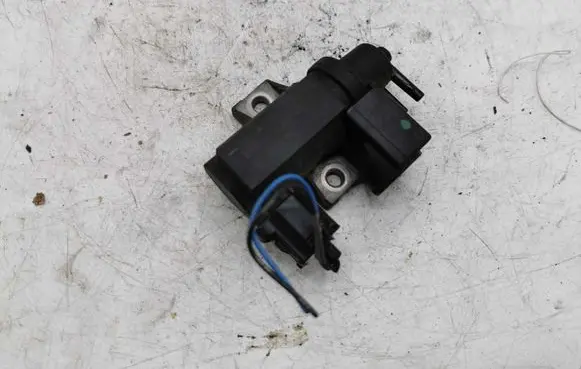 Toyota Corolla Verso E121 Turbo solenoid valve 258190R011 70051308