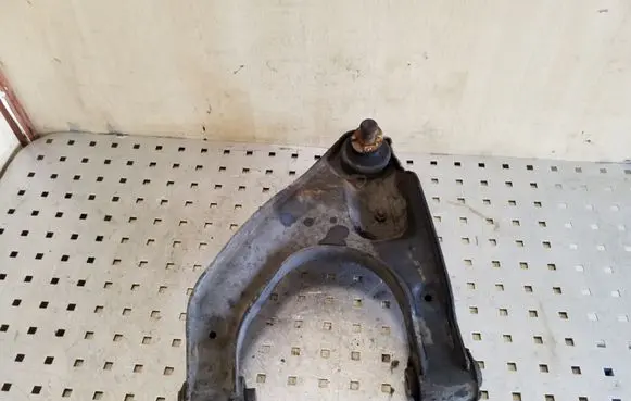 Nissan Pathfinder R51 Rear upper control arm/wishbone