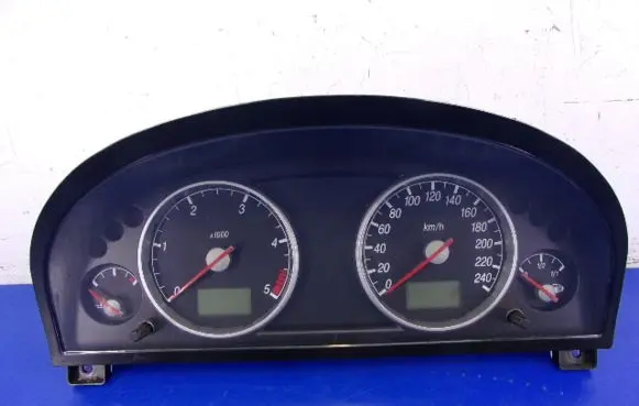 Ford Mondeo Mk III Speedometer (instrument cluster) 1S7F-10841