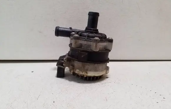 Polestar 2 Electric auxiliary coolant/water pump 32339380