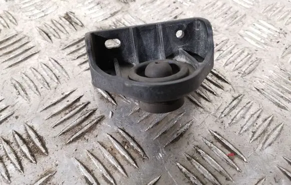 Hyundai Tucson TL Radiator mount bracket DM253