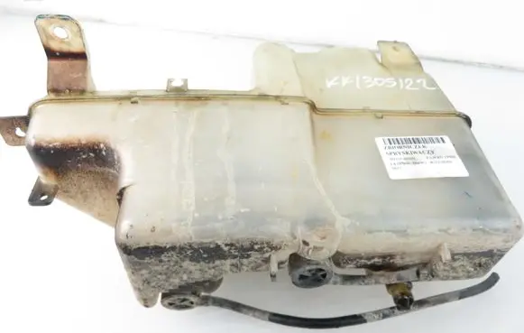 Mitsubishi Pajero Pinin Windshield washer fluid reservoir/tank HLC37043