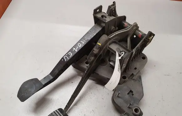 Peugeot 407 Pedal assembly 9654164980