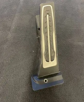 BMW 3 G20 G21 Accelerator throttle pedal 6889820