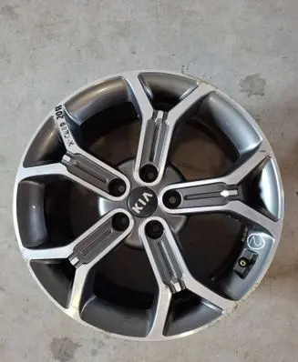 R18 alloy rim