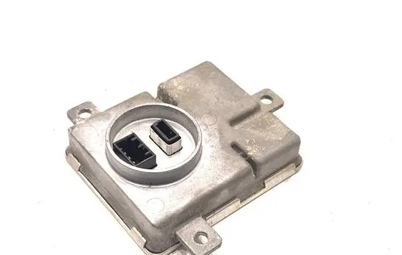 Audi A5 8T 8F Voltage converter/converter module 8K0941597