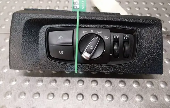 BMW 1 F20 F21 Light switch 9265305