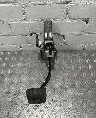 KIA Sportage Brake pedal 32800D3315