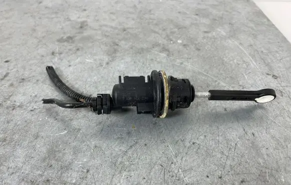 Audi A4 S4 B8 8K Clutch slave cylinder 8K2721401E
