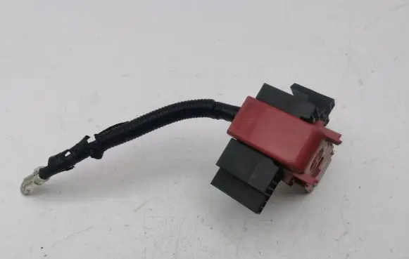 Toyota RAV 4 (XA50) Positive cable (battery)