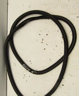 Peugeot 2008 II Front door rubber seal 1046