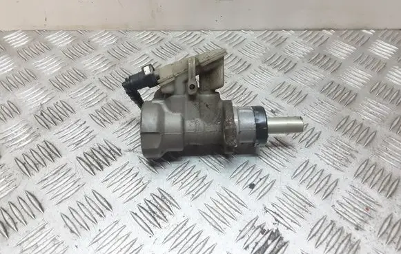 Ford Focus Master brake cylinder