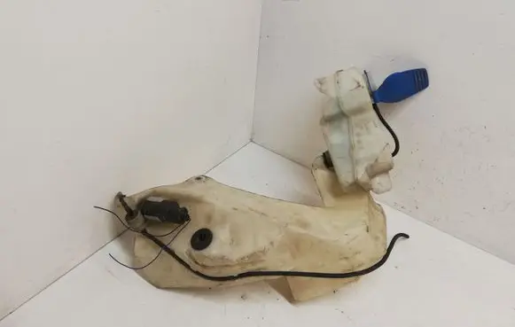 Audi A4 S4 B7 8E 8H Windshield washer fluid reservoir/tank 8E0955453AL 8E0955451AP 8E9955451AE