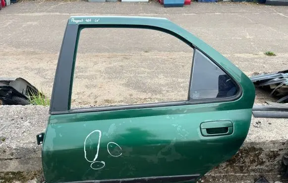 Peugeot 406 Rear door