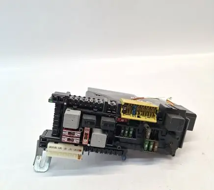 Mercedes-Benz C W204 Fuse box set A2049060405 2045458732