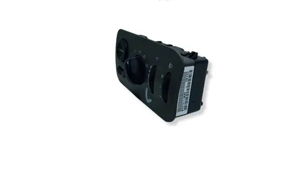 Chrysler Voyager Light switch 0YC311J8AEKASACJA 0YC311J8AE