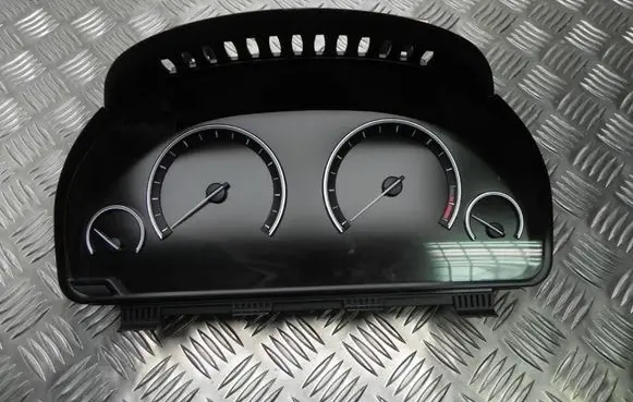 BMW 7 F01 F02 F03 F04 Speedometer (instrument cluster) 9220799