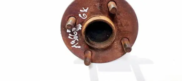 Toyota Corolla E120 E130 Rear wheel hub